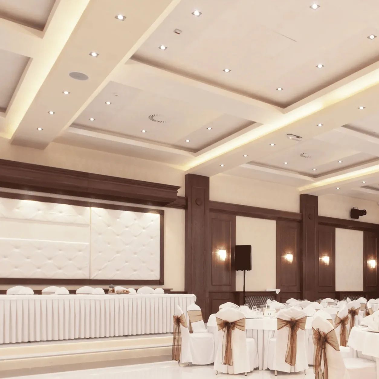 The banquet hall, laid out.